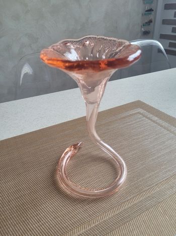 Soliflore en verre rose