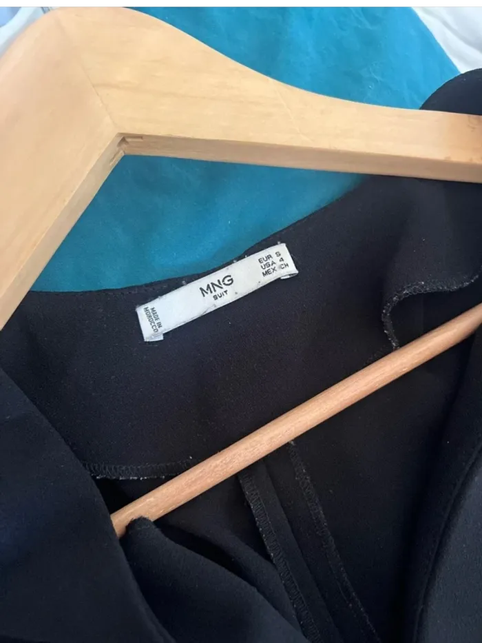 Sublime robe noir - taille S - très bon état - mango - photo numéro 3