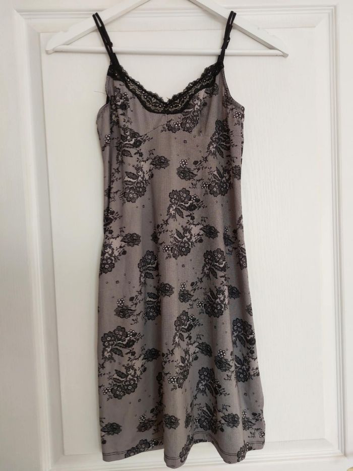 Nuisette de nuit originale taille 38 - photo numéro 2