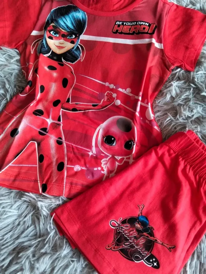Ensemble ou pyjama miraculous 💐 - photo numéro 2
