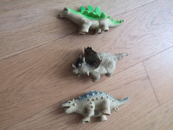 Lot 3 dinosaures tout mou