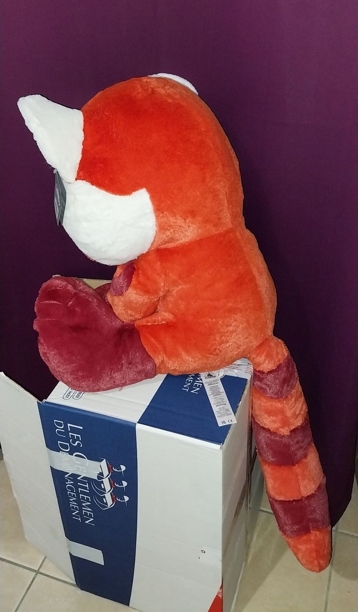 Panda roux big big feet Disney - photo numéro 2