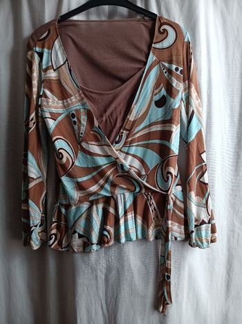 Haut femme 40 très bon état