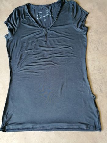 T-shirt col V Taille L bleu nuit GO Sport