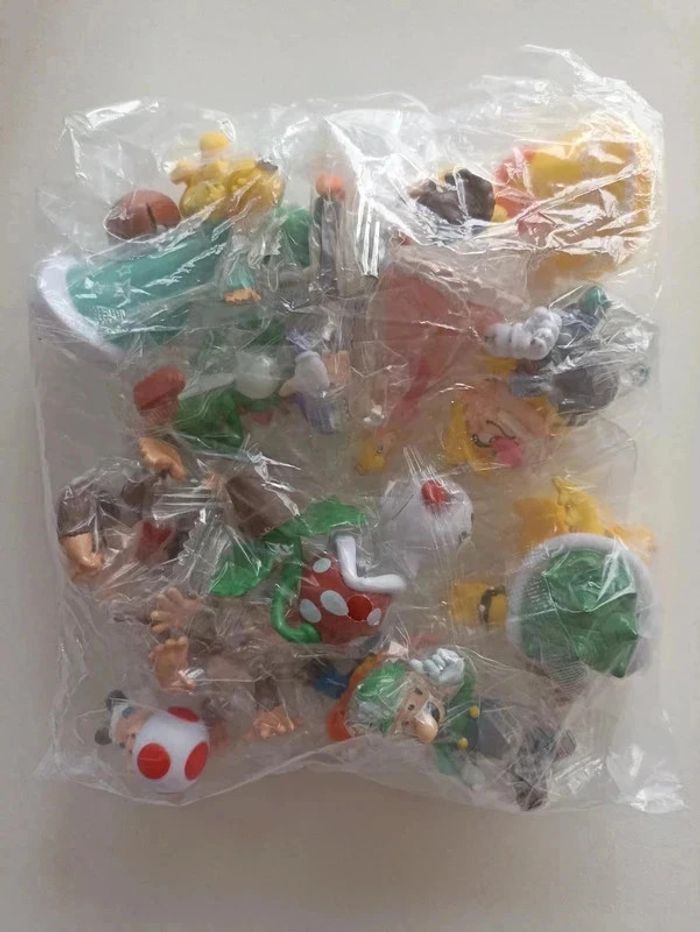 Lot de 18 Figurines Mario. Neuf - photo numéro 2