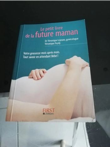 Livre grossesse "le petit livre de la future maman"
