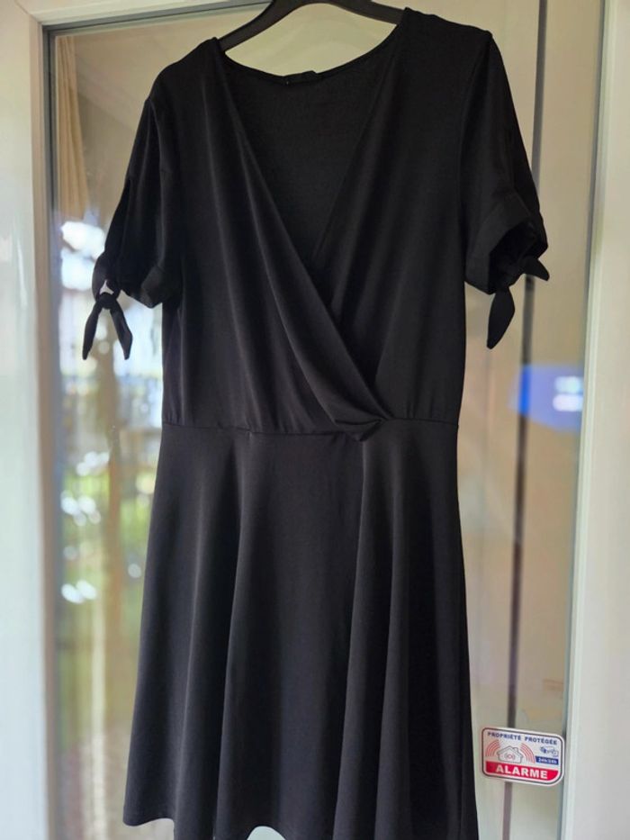 Robe noir style patineuse