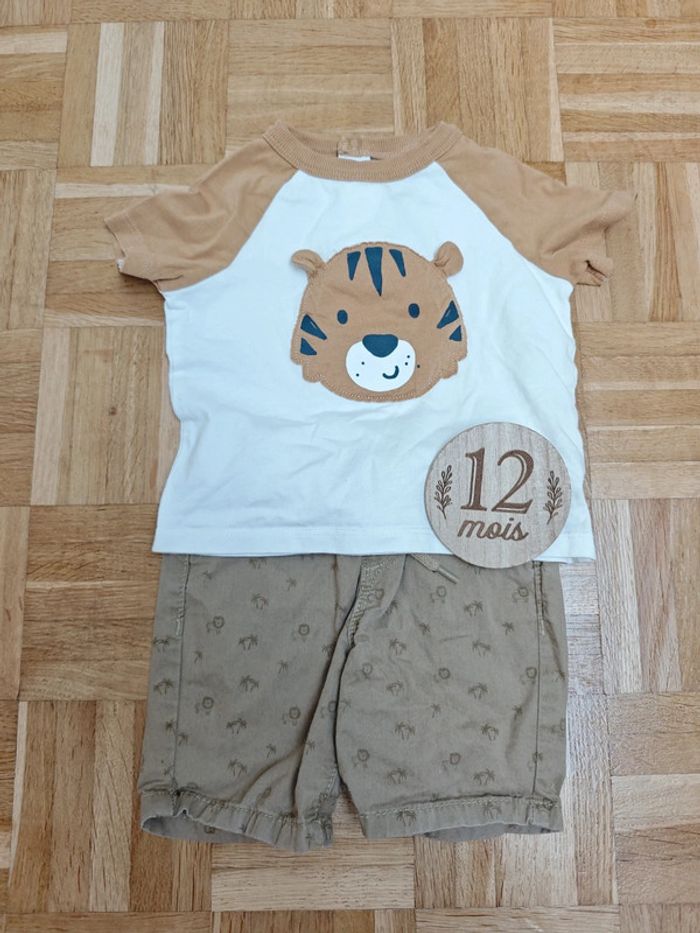 Ensemble tape a l'oeil et c&a 12 mois