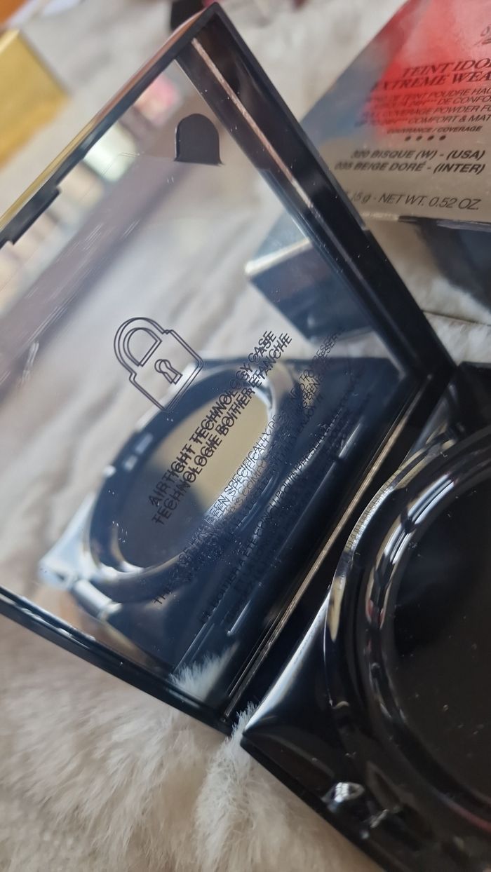 Teint idole ultra extreme wear powder Lancôme - photo numéro 4