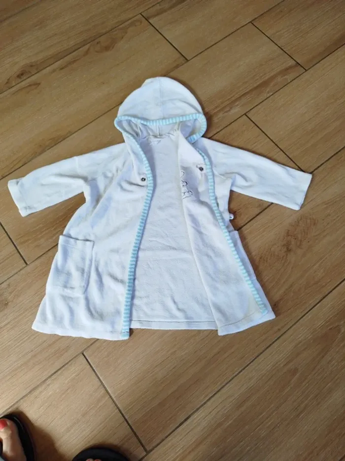 Peignoir bébé 24 mois - photo numéro 2