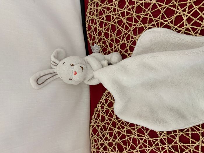 Doudou Mouchoir Lapin Auchan baby Blanc - photo numéro 4