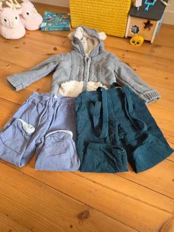 Lot de 3 vetements garçon hiver en 18 mois.