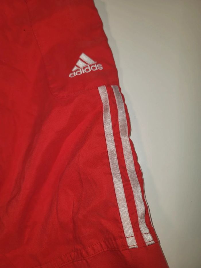 Pantacourt sport rouge Adidas 12 ans tbe - photo numéro 2