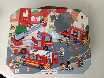 Puzzle janod pompier 24 pièces 3ans +  tbe