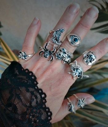 A35 lot de 9 bagues bohème rétro diverses taille neuve