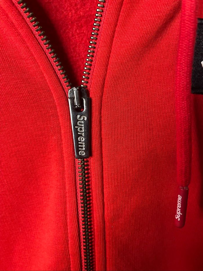 Sweat pull capuche Supreme rouge - Taille L - photo numéro 4