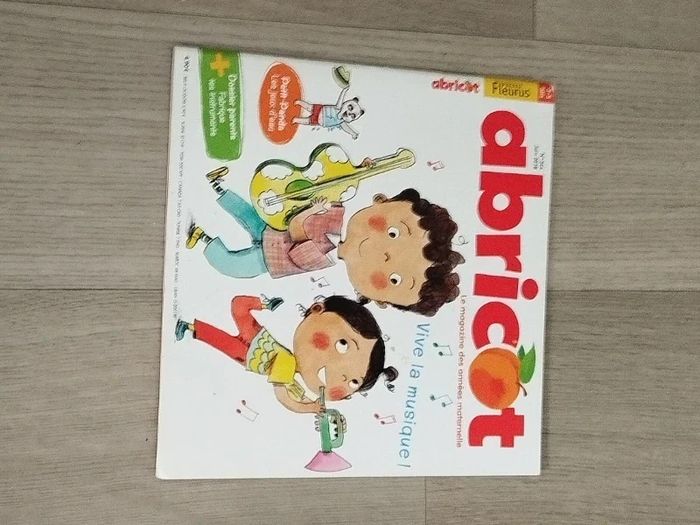 Lot de 8 livres enfants abricot année 2017-18-23-24 L036  7589234965 - photo numéro 9