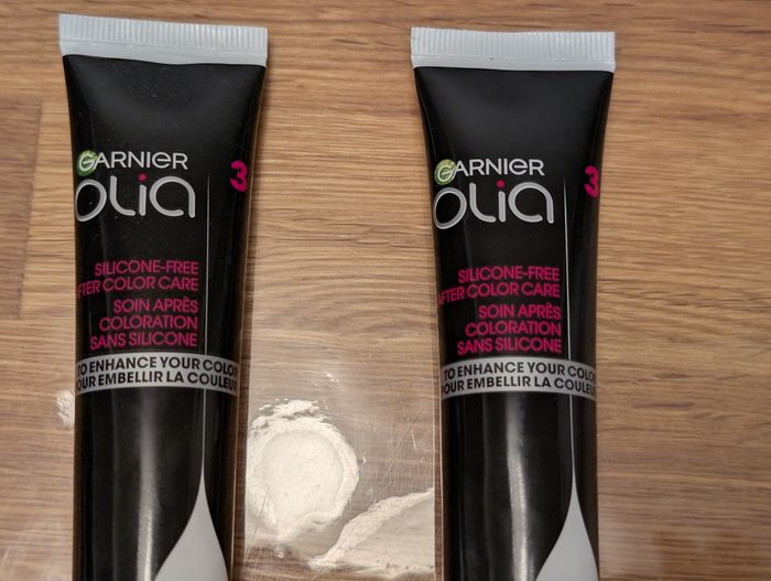 Lot de 2 soins après coloration Garnier Olia Neufs
Sans silicone, 54 ml - photo numéro 4