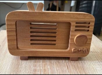 Mini télévision - support de téléphone