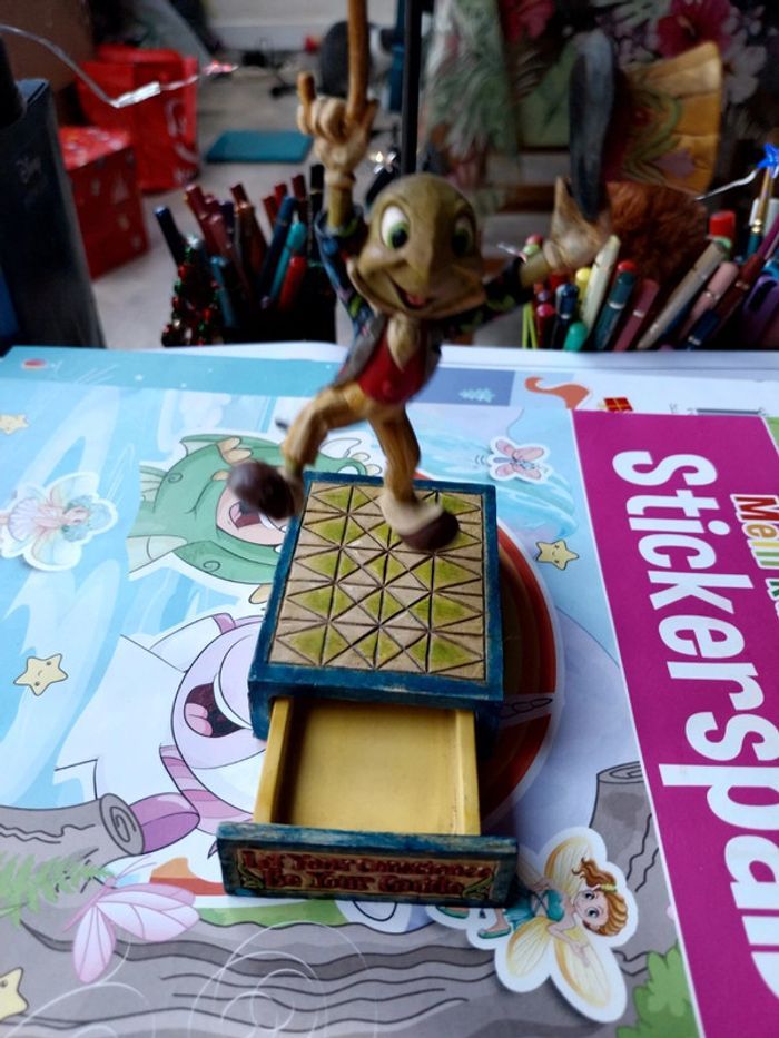 Figurine Disney traditions de Jim Shore jiminy, pinocchio très rare - photo numéro 2