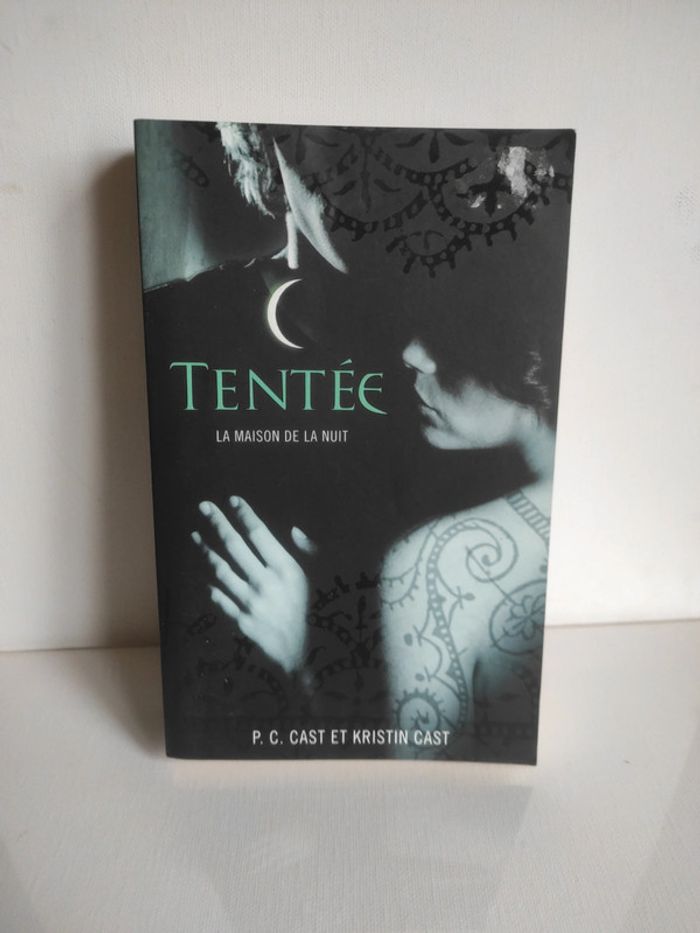 Livre la maison de la nuit tome 6 tentée