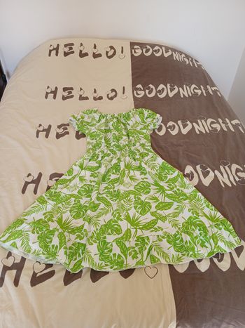 Robe 12/14 ans.