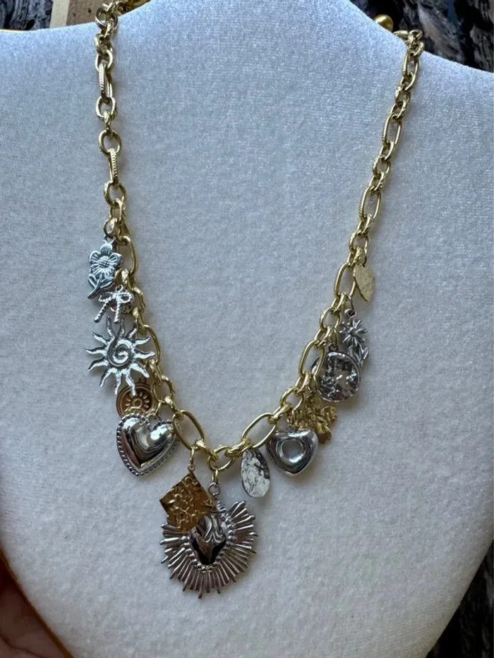 Collier mailles 2 tons or argent acier inoxydable breloques cœur ex voto noeuds médailles .. - photo numéro 10