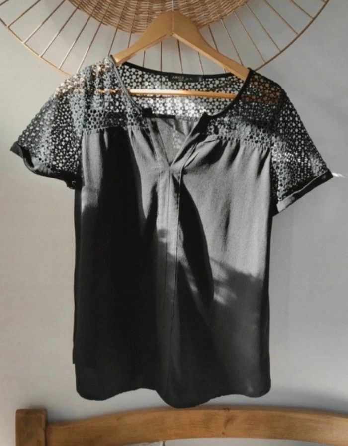 Akoz de toi tee-shirt neuf sans étiquette taille L
