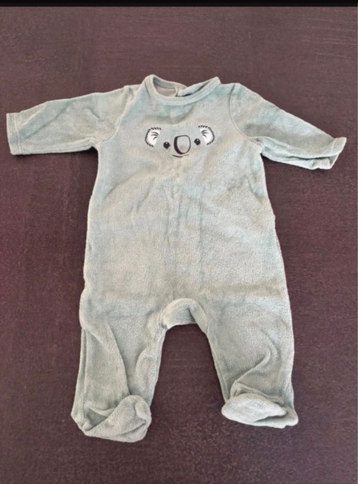 Lot de pyjamas - photo numéro 3