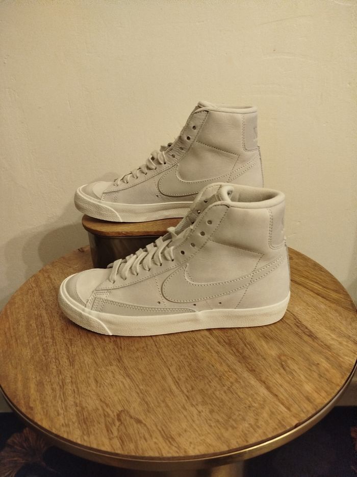Baskets Nike T 36,5