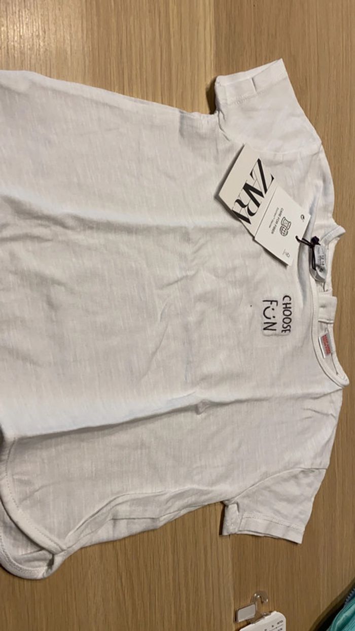 Tee shirt neuf Zara 12/18 mois