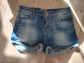 Short Bershka 38