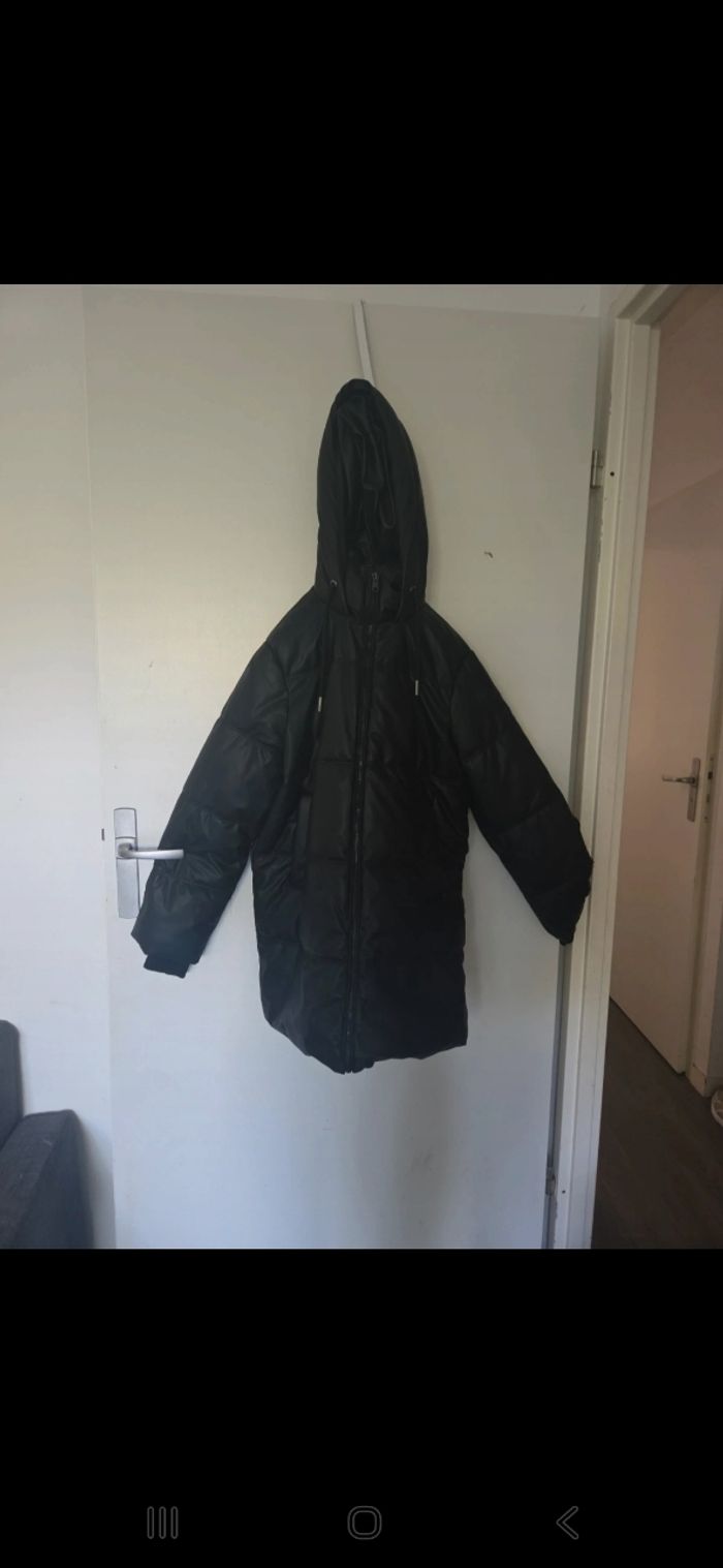 Doudoune noir à capuche - photo numéro 4