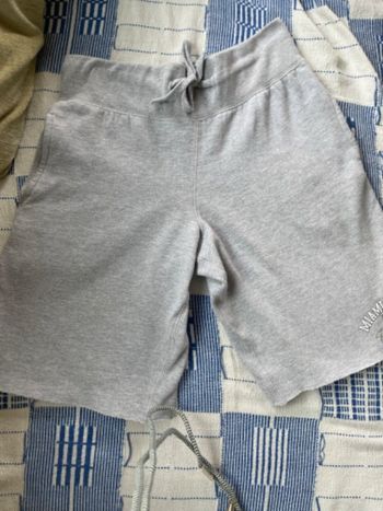 Short gris S 14/15 ans