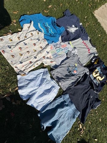 Lot de 13 vêtements en 3 ans