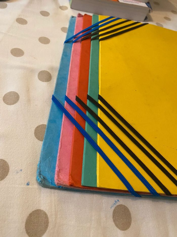 Lot de cinq pochettes cartonnée Multi couleur - photo numéro 3