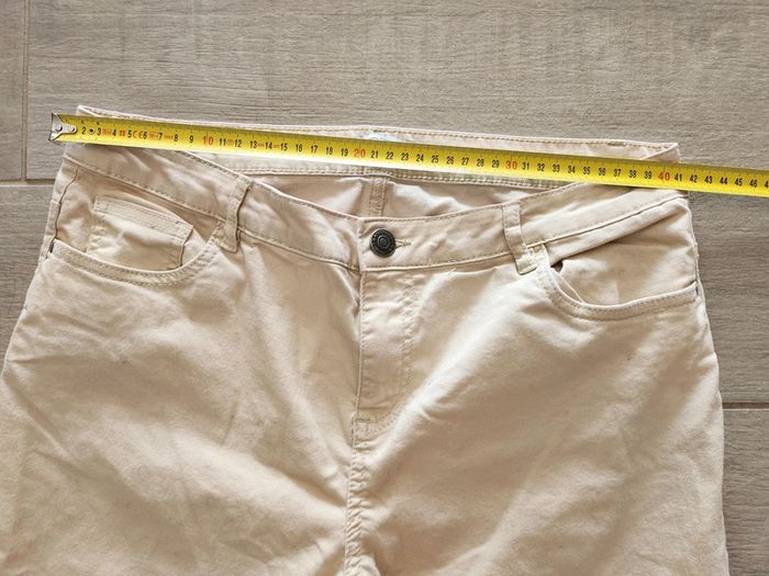 Pantalon court 7/8eme Pantacourt beige taille 44 Fashion private company women très bon état - photo numéro 6