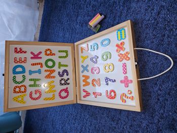 Ardoise craies/feutres + lettres aimantées