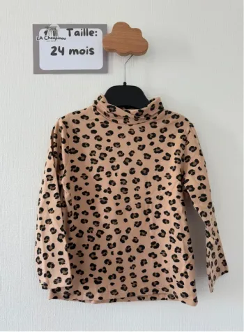 Tee shirt col roulé - taille 24 mois 🌸