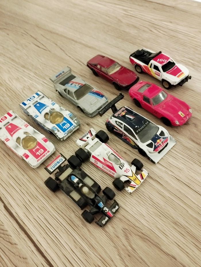 Lot de 9 voitures miniatures metal