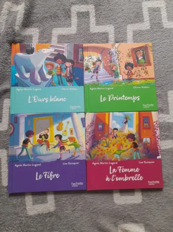 Lot de 4 livres macdo Musée Magique Le fibre l'ours Blanc La femme à l'ombrelle et Le printemps
