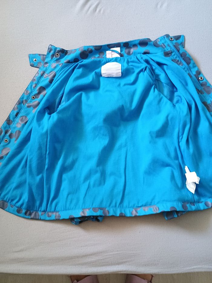 Veste de pluie taille 5 ans - photo numéro 3