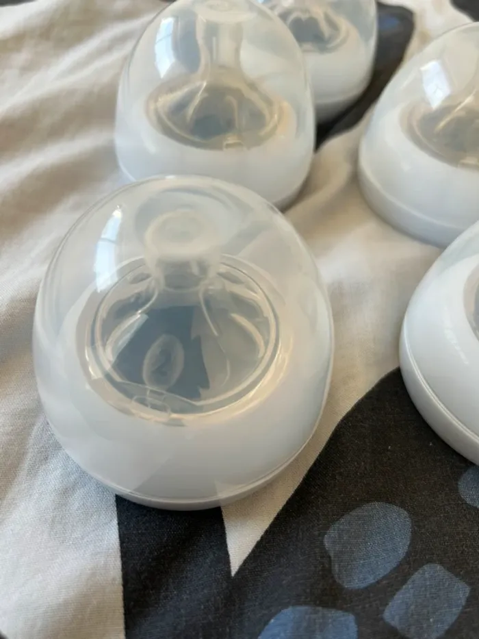 Lot de 5 haut de biberon / tétines taille 2 biberon Philips avent - photo numéro 3