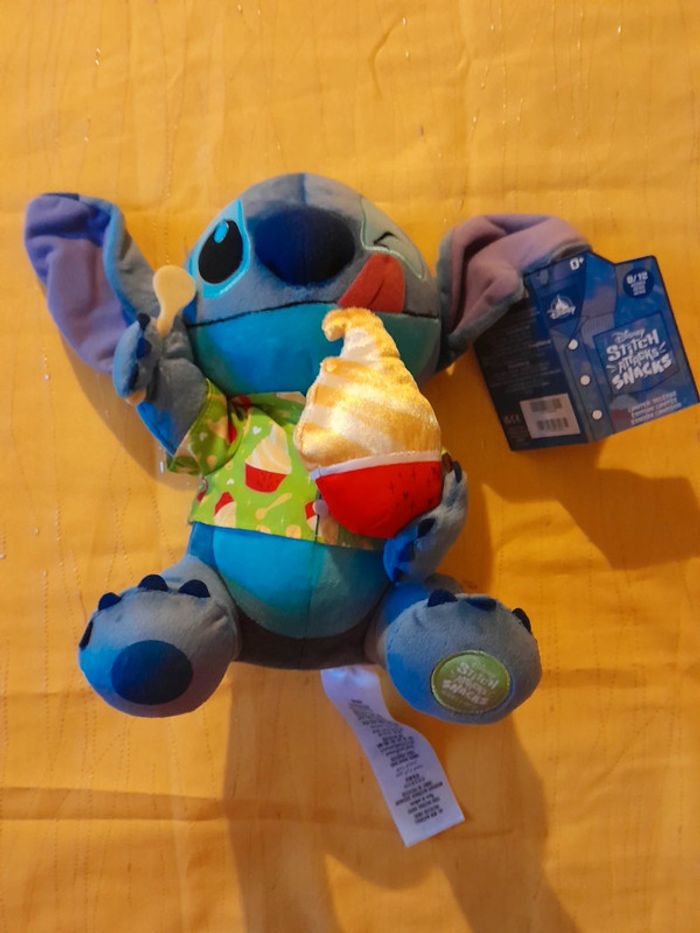Peluche Stitch and Snacks 8/12 Neuve Édition limitée épuisée