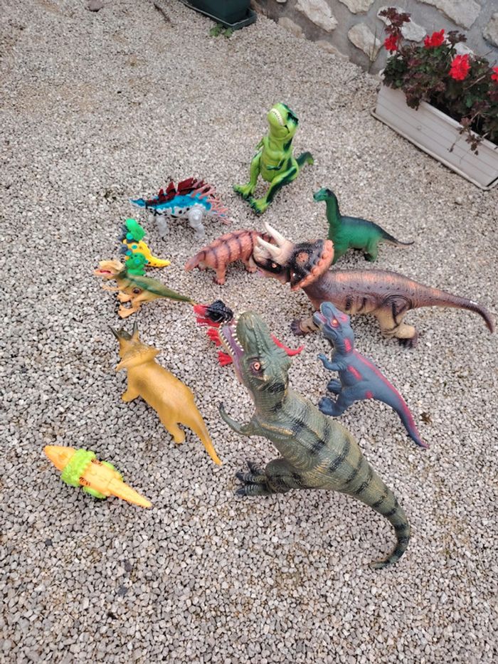 Lot dinosaure - photo numéro 5