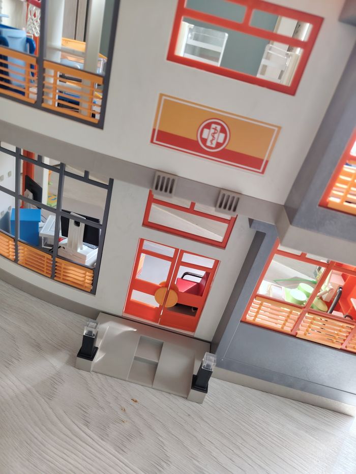 Clinique pédiatrique playmobil - photo numéro 2