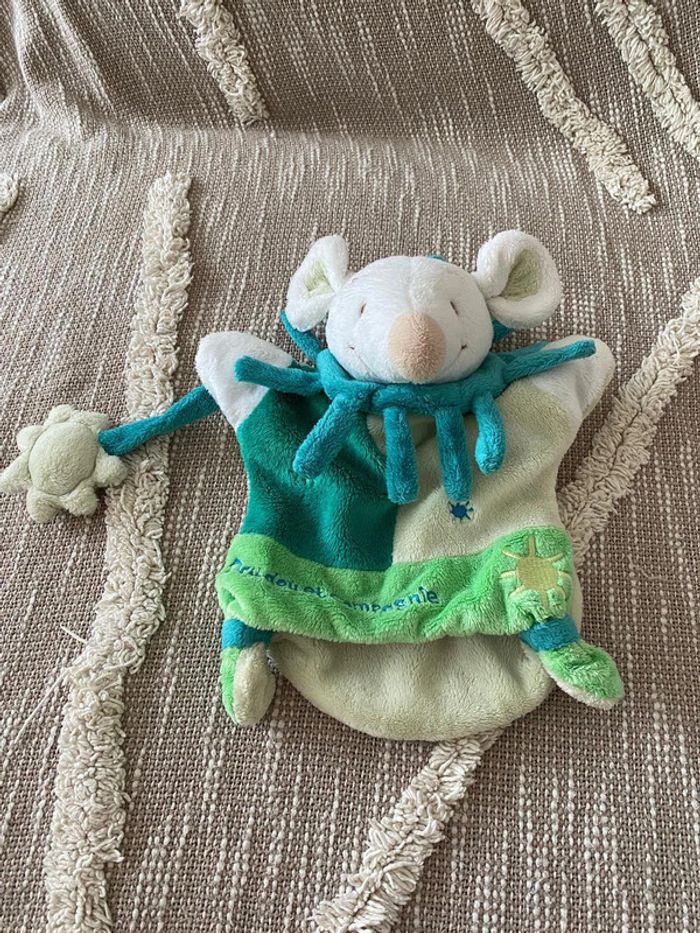 Peluche doudou et compagnie marionnette 26cm souris blanche et verte soleil très bon état