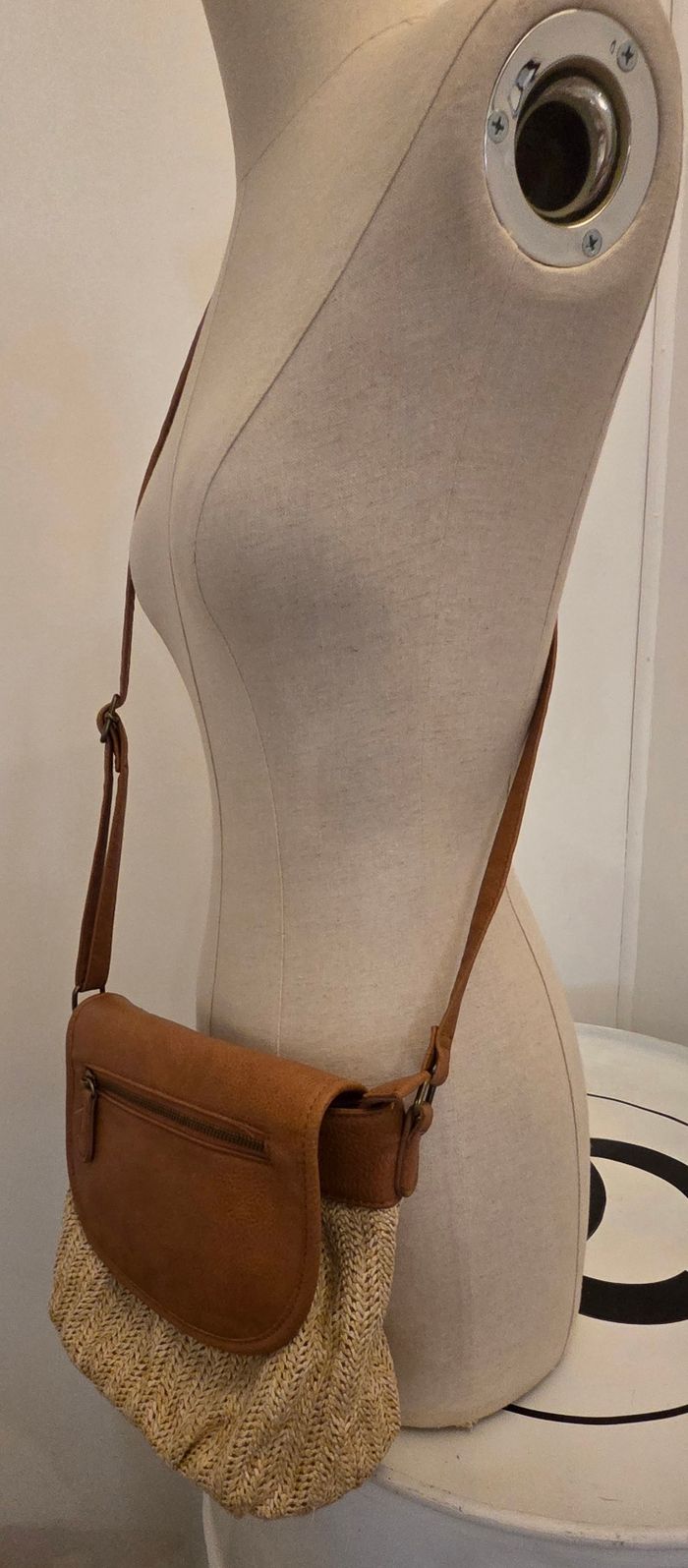 Sac bandoulière PHILOV’ camel & paille tressée  – style bohème chic – excellent état comme neuf - photo numéro 8