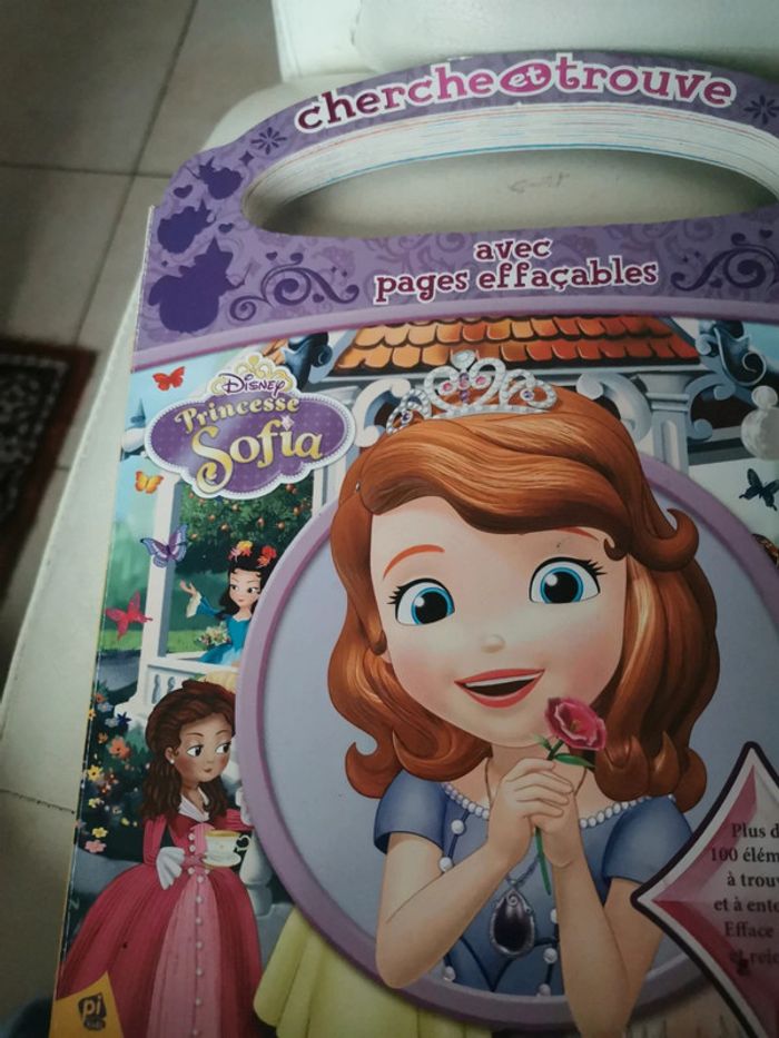 Livre Cherche et trouve Disney Junior - photo numéro 4