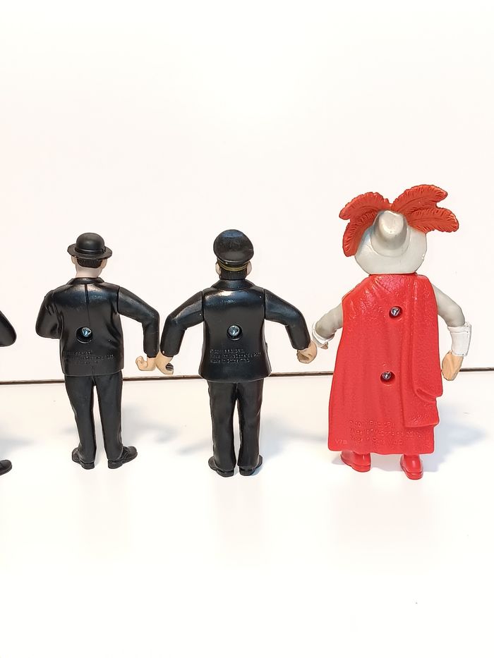 Lot figurines vintage tintin
Taille 10cm pour la plus grande - photo numéro 7